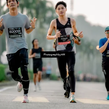 Runner Photo 6658742
