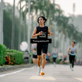 Runner Photo 6658760