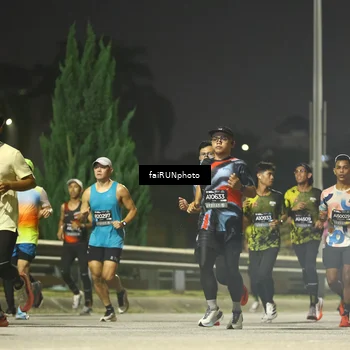 Runner Photo 6658843