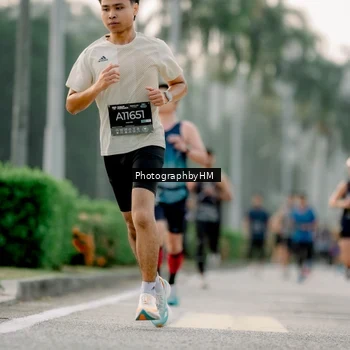 Runner Photo 6658875