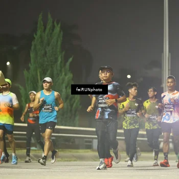 Runner Photo 6658899