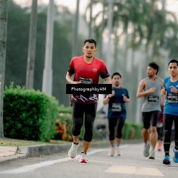 Runner Photo 6658943
