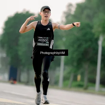 Runner Photo 6659001