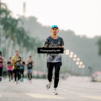 Runner Photo 6659059