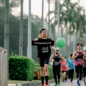 Runner Photo 6659101