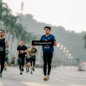 Runner Photo 6659292