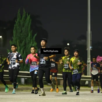 Runner Photo 6659310