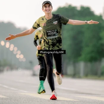 Runner Photo 6659493