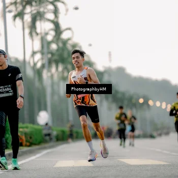 Runner Photo 6659574