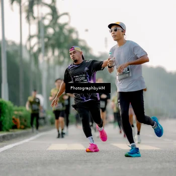 Runner Photo 6659749