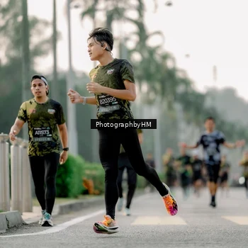 Runner Photo 6659877