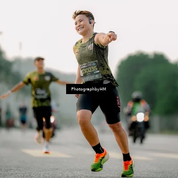 Runner Photo 6660009
