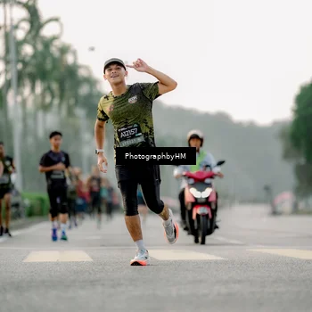 Runner Photo 6660023