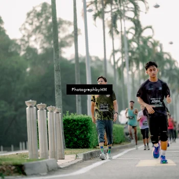 Runner Photo 6660042