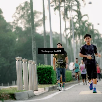 Runner Photo 6660043