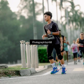 Runner Photo 6660049