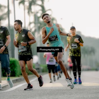 Runner Photo 6660062