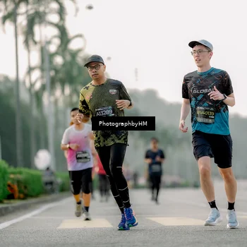 Runner Photo 6660069
