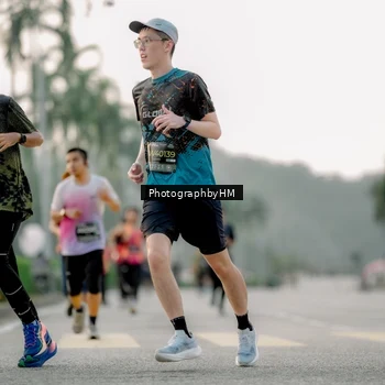 Runner Photo 6660083
