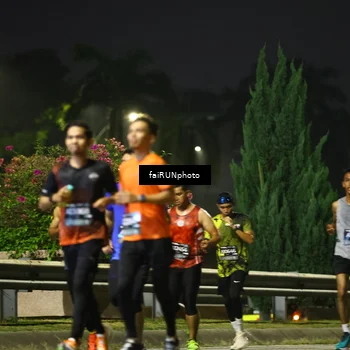 Runner Photo 6660202