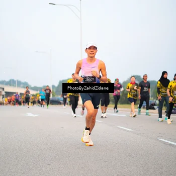 Runner Photo 6660357