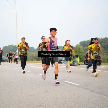 Runner Photo 6660397