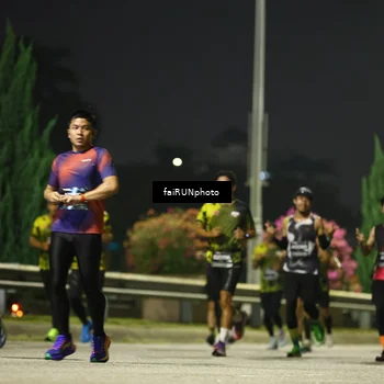 Runner Photo 6660399