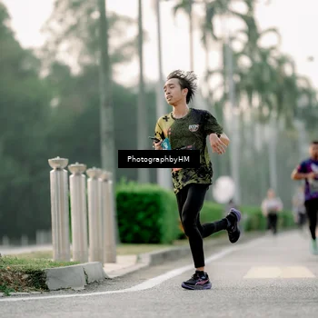 Runner Photo 6660445