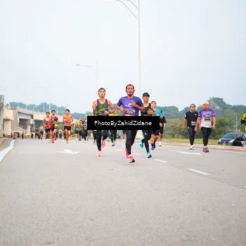 Runner Photo 6660471