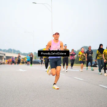 Runner Photo 6660472