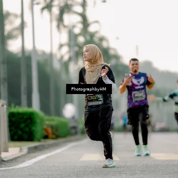 Runner Photo 6660473