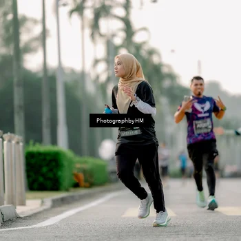Runner Photo 6660476
