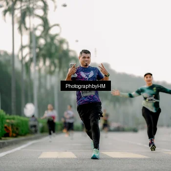 Runner Photo 6660480