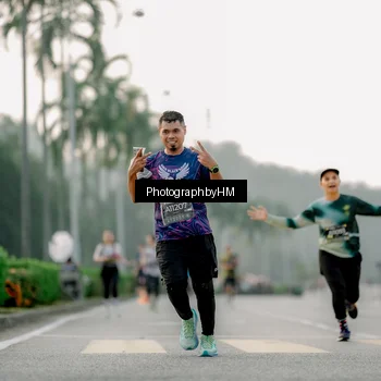 Runner Photo 6660488