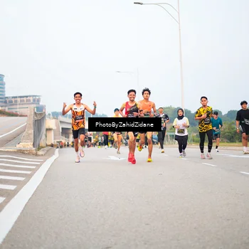 Runner Photo 6660517