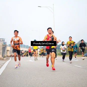 Runner Photo 6660545