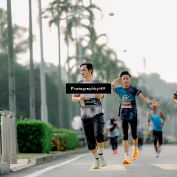 Runner Photo 6660549