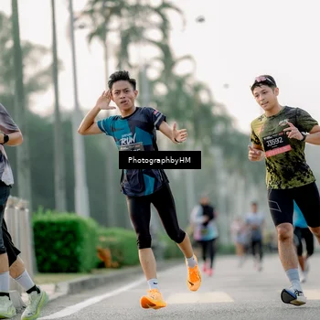 Runner Photo 6660567