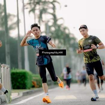 Runner Photo 6660568