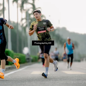 Runner Photo 6660571