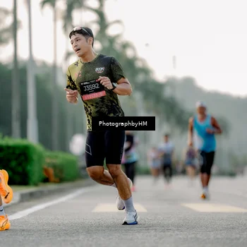 Runner Photo 6660574