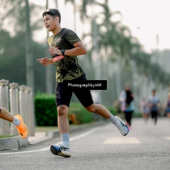 Runner Photo 6660575
