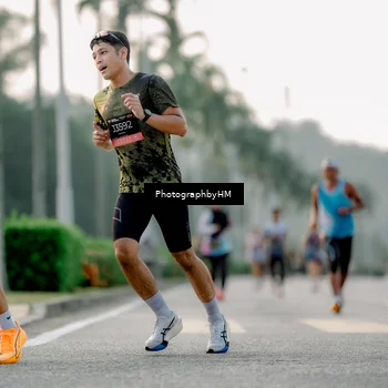 Runner Photo 6660576