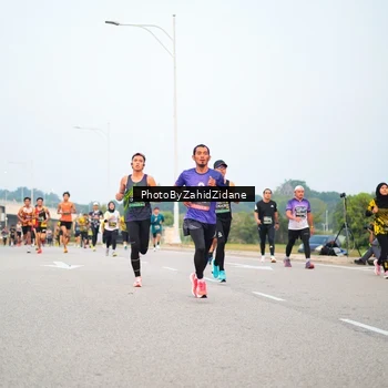 Runner Photo 6660600