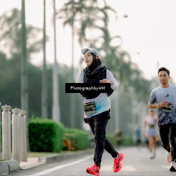 Runner Photo 6660633
