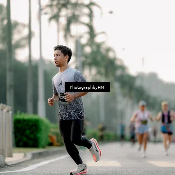 Runner Photo 6660634