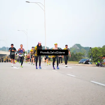 Runner Photo 6660639