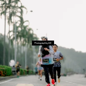 Runner Photo 6660640