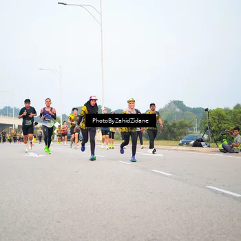 Runner Photo 6660642