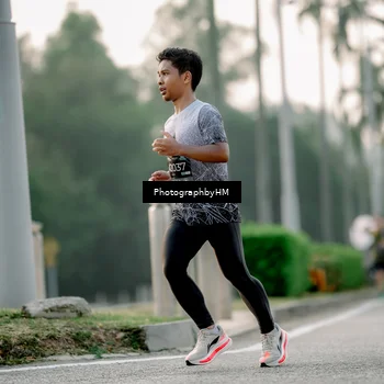 Runner Photo 6660643